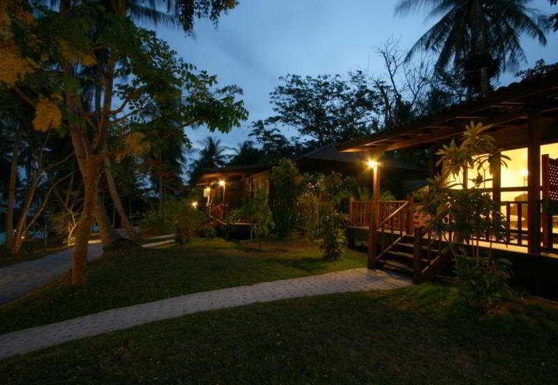 Banraya Resort And Spa Ko Racha Yai Eksteriør billede